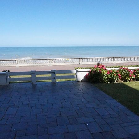 Belle Vie Vue Dominante Mer Et Plage - Appartement 2 A 4 Personnes Cabourg Kültér fotó