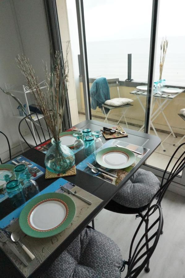 Belle Vie Vue Dominante Mer Et Plage - Appartement 2 A 4 Personnes Cabourg Kültér fotó